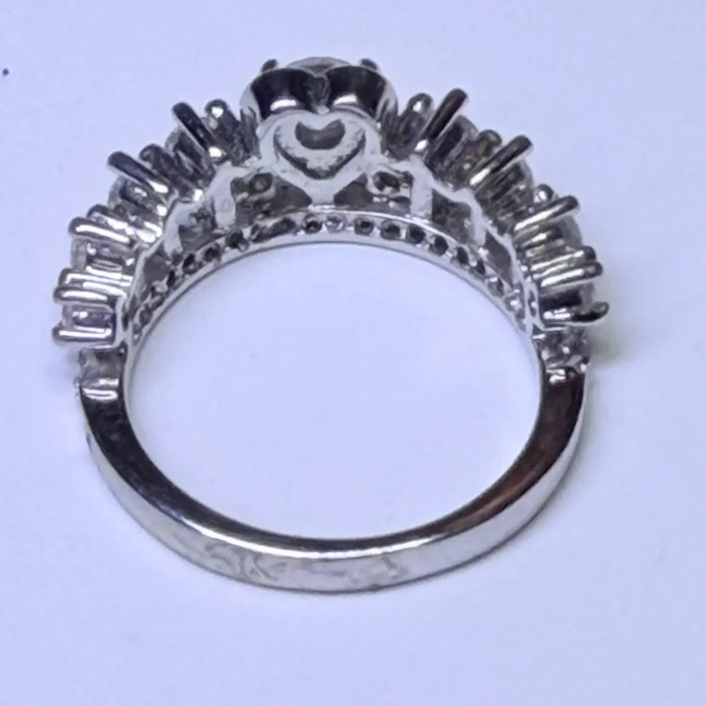 Fragrant Jewels Silver Tone Heart Tiara Crown Ring CZ Size 5.5 Princesscore